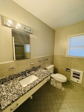 4517 Robinwood Dr in Waco, TX - Foto de edificio - Building Photo