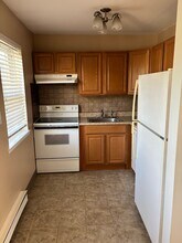 422 Ringwood Ave, Unit A208 in Pompton Lakes, NJ - Building Photo - Building Photo