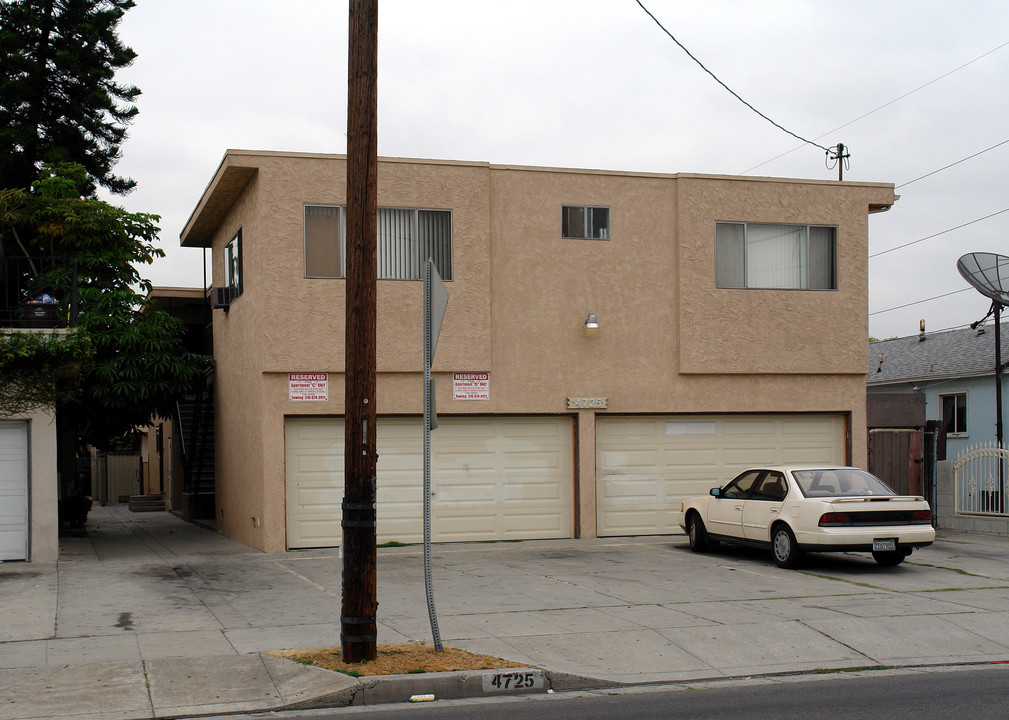 4725 W 119th St in Hawthorne, CA - Building Photo