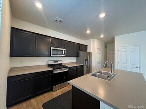 6040 N Gibralter Ct in Aurora, CO - Building Photo - Building Photo