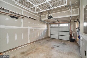 45116 Kincora Dr in Sterling, VA - Building Photo - Building Photo