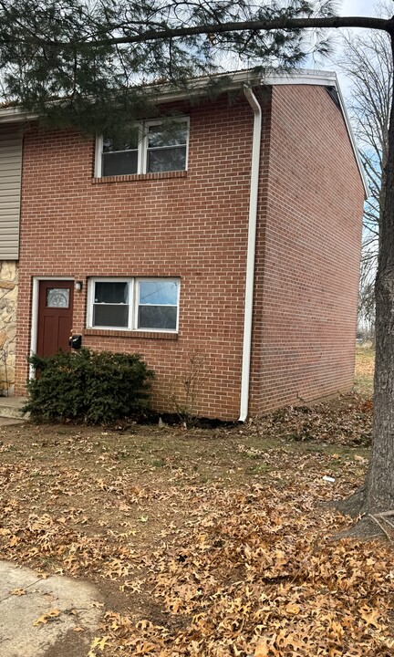 31 Turner Drive, Unit Apartment A in Fayetteville, PA - Building Photo