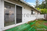 3931 NE 82nd Ave in Portland, OR - Foto de edificio - Building Photo