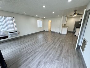 3432-3434 S Centinela Ave, Unit 34 09 in Los Angeles, CA - Building Photo - Building Photo