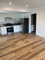 14224 Erwin St Apartamentos