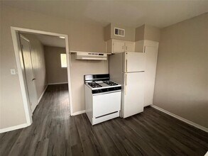 3106 Duval St in Austin, TX - Foto de edificio - Building Photo