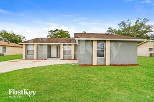 105 Alcala Dr in Kissimmee, FL - Building Photo