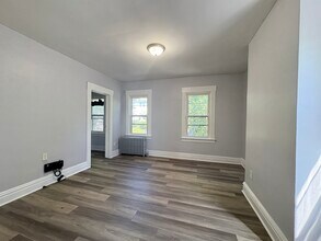 178 Lincoln Pl, Unit 2 in Irvington, NJ - Building Photo - Building Photo