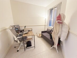 1122 SW 158th Ave in Pembroke Pines, FL - Building Photo - Building Photo