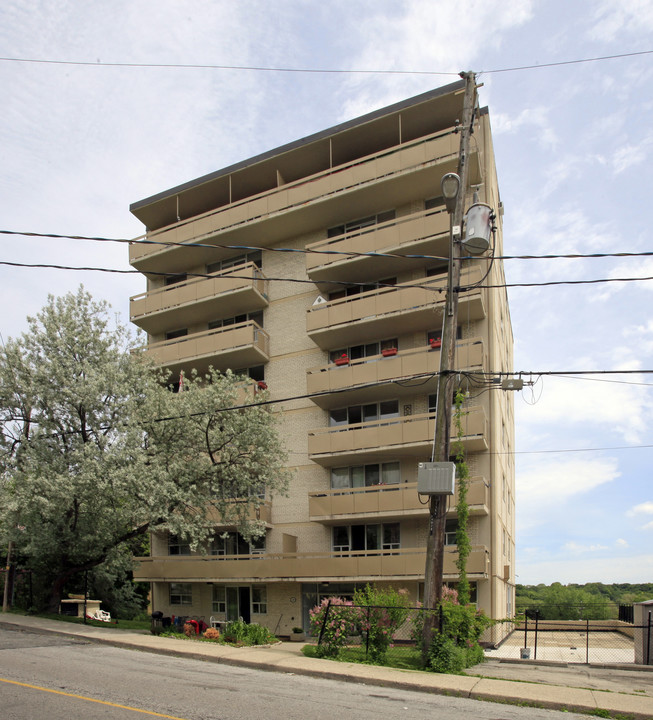 4029 Old Dundas St in Toronto, ON - Building Photo