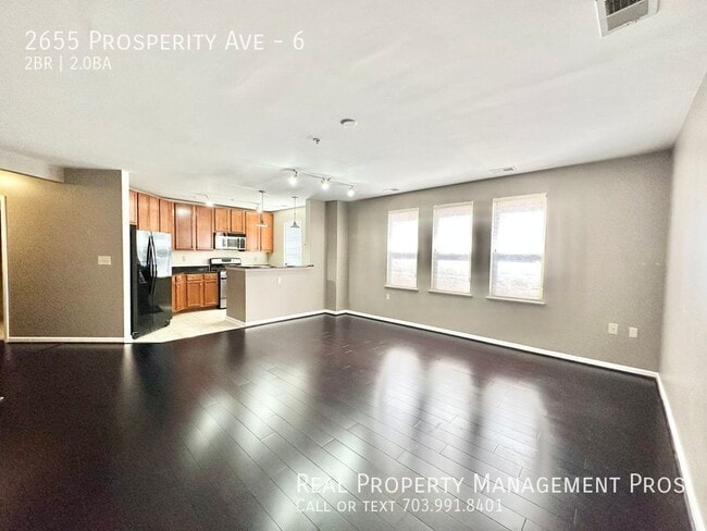 2655 Prosperity Ave in Fairfax, VA - Building Photo - Building Photo