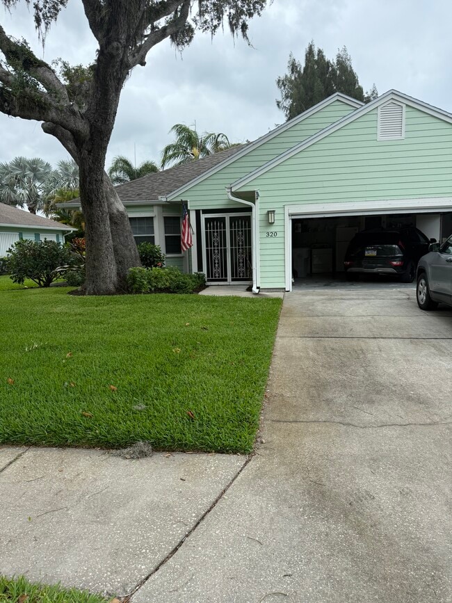 property at 320 Garden Grove Pky