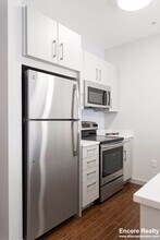 22 Vernon St, Unit 45-215 in Brookline, MA - Building Photo - Building Photo
