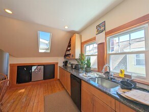 36 Orchard St in Medford, MA - Building Photo - Building Photo