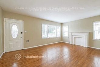 127 E 79th St in Los Angeles, CA - Building Photo - Building Photo