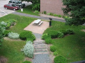 Fox Park in Plymouth, NH - Building Photo - Interior Photo