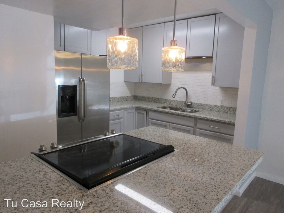 7510 Shadyvilla Ln-Unit -Unit 4 in Houston, TX - Building Photo
