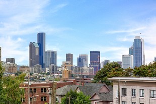 511 Malden Ave E in Seattle, WA - Foto de edificio - Building Photo