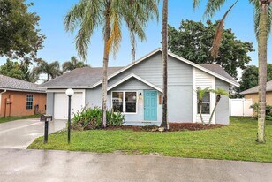 14576 Sunset Pine Dr in Delray Beach, FL - Building Photo