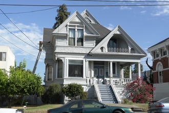 625 Oakland Ave in Oakland, CA - Building Photo - Building Photo