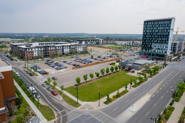 University Ave NW in Calgary, AB - Building Photo - Building Photo