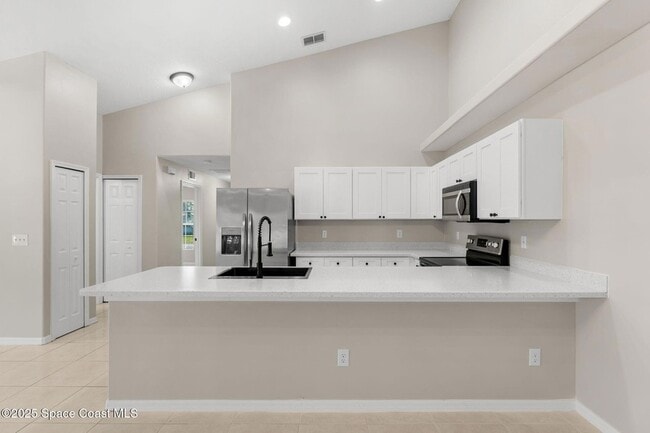 158 Empress Ave, Unit B in Sebastian, FL - Foto de edificio - Building Photo