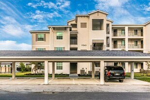 17565 Opal Sand Dr, Unit 305 in Venice, FL - Building Photo