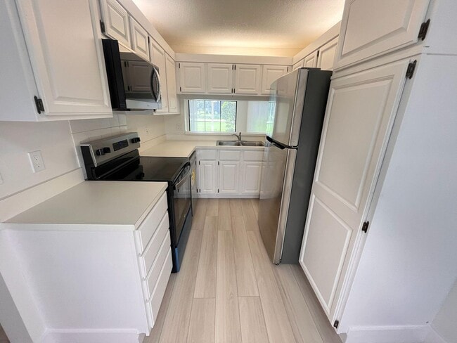 property at 2061 Keystone Dr