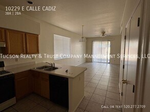 10229 E Calle Cadiz in Tucson, AZ - Building Photo - Building Photo