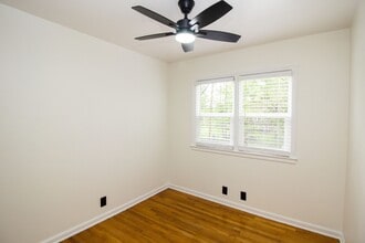7644 Baltimore Ave in Kansas City, MO - Building Photo - Building Photo