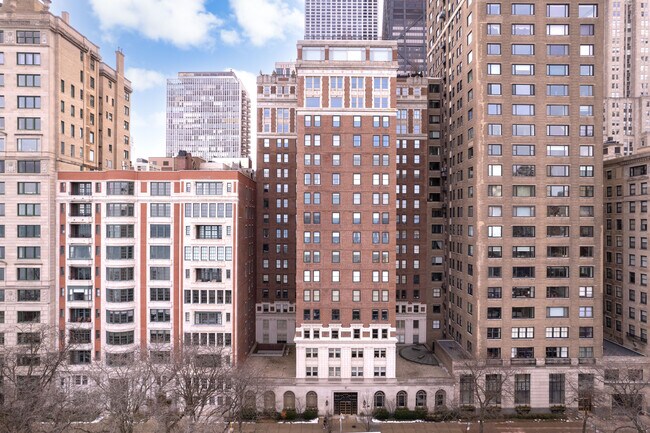 The Mayfair in Chicago, IL - Foto de edificio - Building Photo