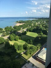 5445 N Sheridan Rd, Unit 2702 in Chicago, IL - Building Photo - Building Photo