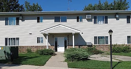 Gilmanor Apartments in Foley, MN - Building Photo