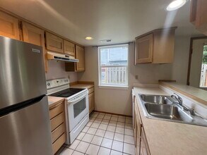 2215 W Xenia Ln in Bellingham, WA - Building Photo - Building Photo