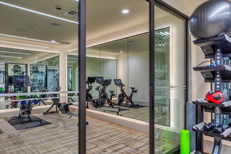 Aura 3Twenty in McKinney, TX - Foto de edificio - Interior Photo