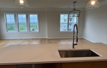 4 Stratton Dr in Woburn, MA - Building Photo - Building Photo