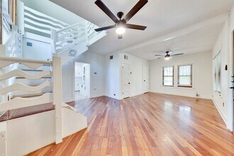 920 E 46th St in Austin, TX - Building Photo - Building Photo
