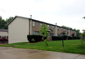 4380-4400 Darrow Rd Apartments