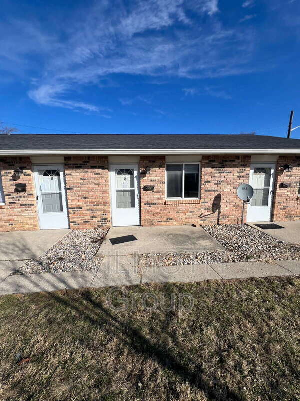 property at 322 N Clark St