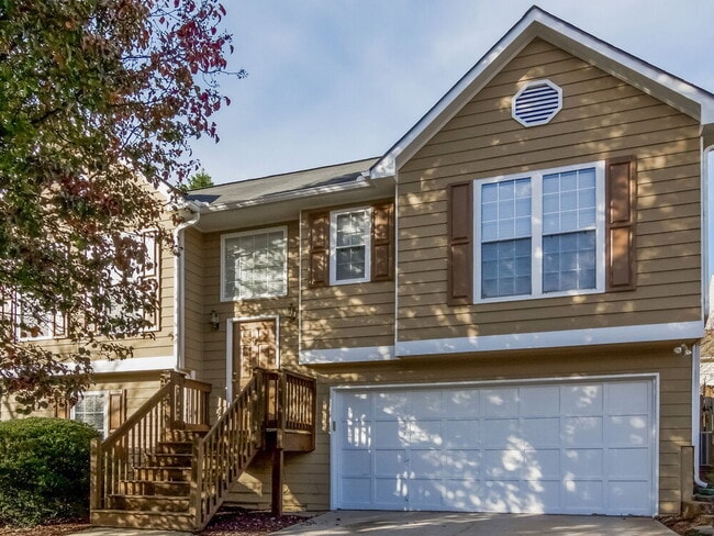 property at 2695 Chadwick Ln NW