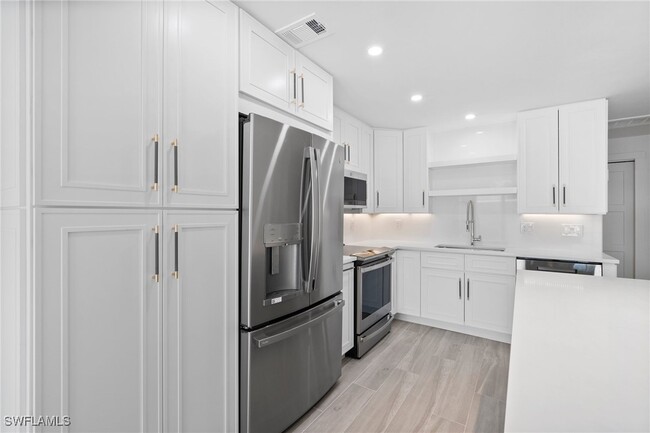 property at 1363 Chesapeake Ave
