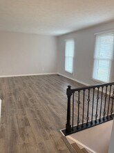 5705 Stone Bluff Rd in Louisville, KY - Building Photo - Building Photo