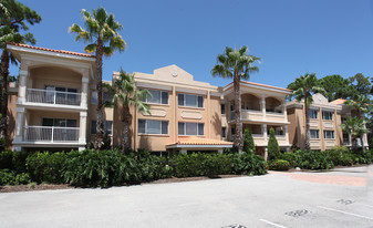 Whispering Oaks Apartamentos