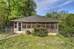 2014 Maple Ave SW in Rome, GA - Building Photo