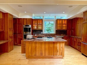 9 Sunny Knoll Terrace in Lexington, MA - Building Photo - Building Photo