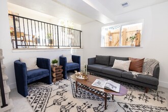 5711 W 92nd Ave in Westminster, CO - Foto de edificio - Building Photo