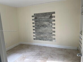 3578 Magellan Cir in Aventura, FL - Building Photo - Building Photo