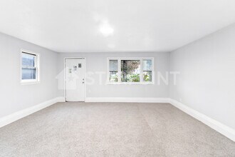 2631 Northwestern Pkwy in Louisville, KY - Building Photo - Building Photo