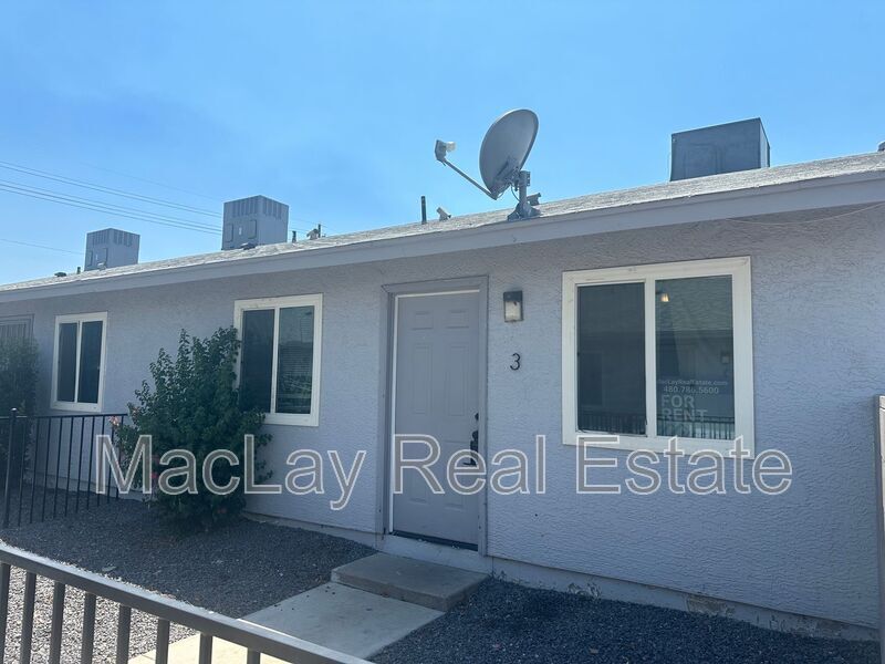 2918 E Roeser Rd in Phoenix, AZ - Building Photo