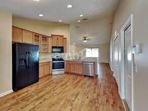 6685 Southern Oaks Dr in Jacksonville, FL - Foto de edificio - Building Photo